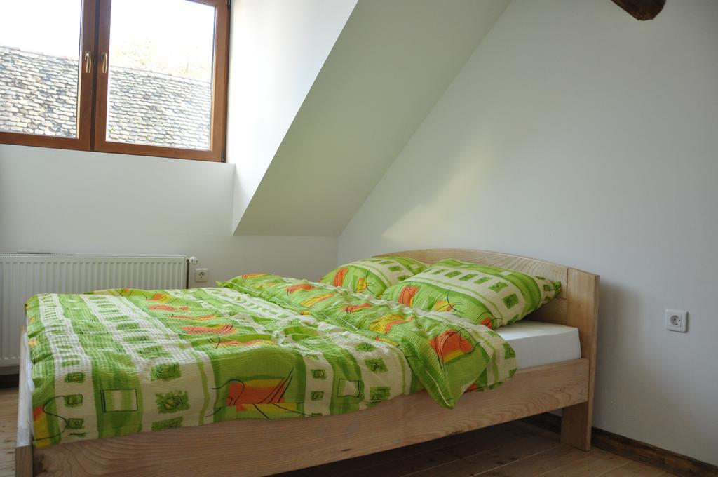 Guest House Anna Caffe Bezdan Екстериор снимка